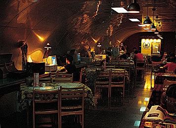 《赤痕：夜之仪式》新DLC让女主变身桑塔